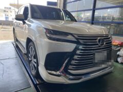 【江戸川店】レクサスLX テレビキット取付