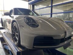 【江戸川店】ポルシェ911 タイヤ交換